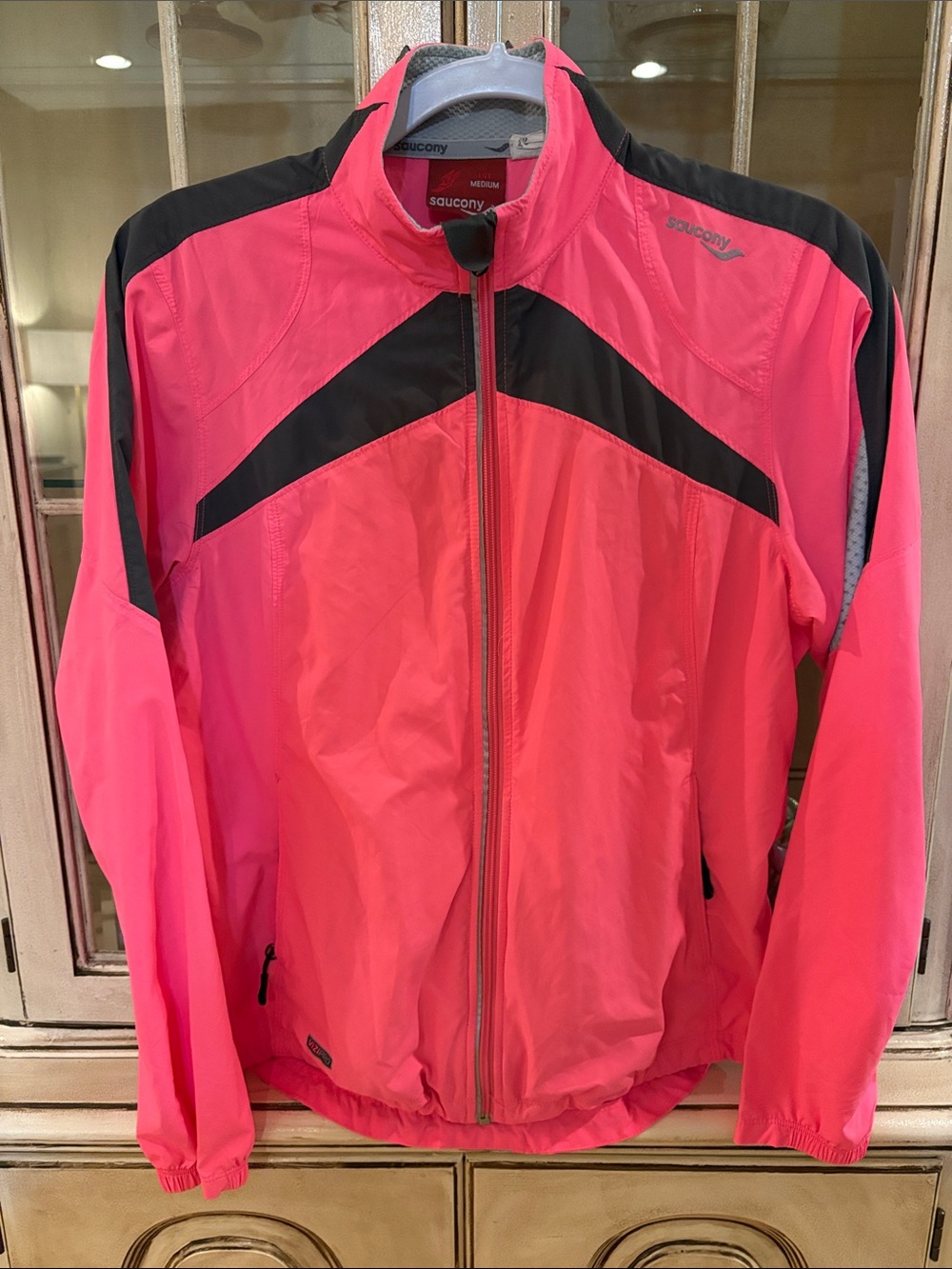 Saucony Pink and Black Women's Lightweight Wind Jacket